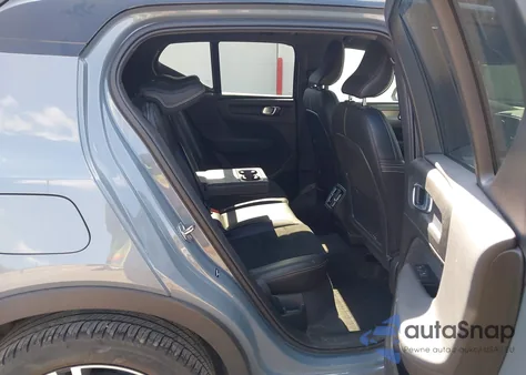 2021 Volvo Xc40 T5 R-Design from USA, damaged, VIN YV4162UM3M2600997